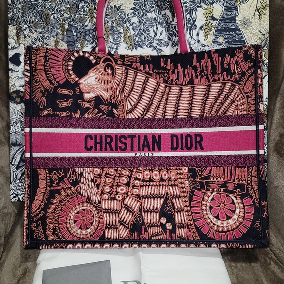 Dior Book Tote Canvas Embroidered Animals Tiger  Deep Blue Fuchsia Large Size - Picture 5 of 17